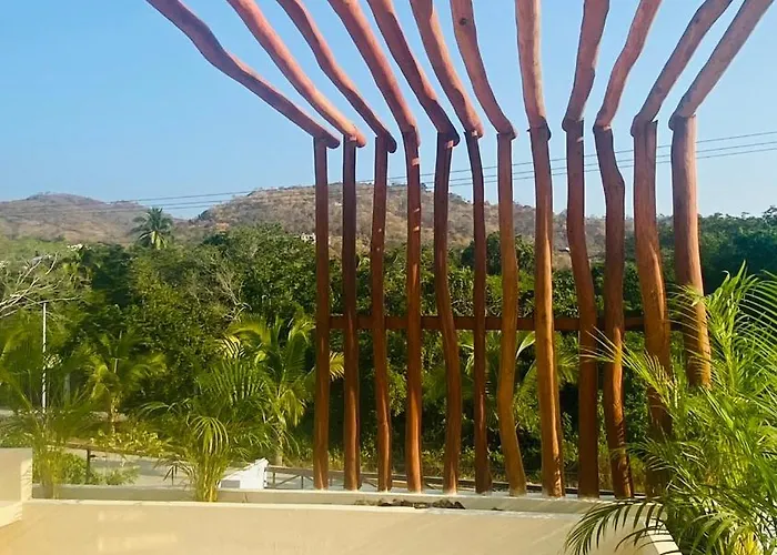 Apartahotel Luana Suites- Nikté Zihuatanejo