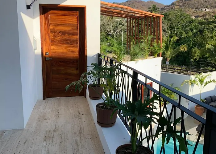 Luana Suites- Nikté Zihuatanejo
