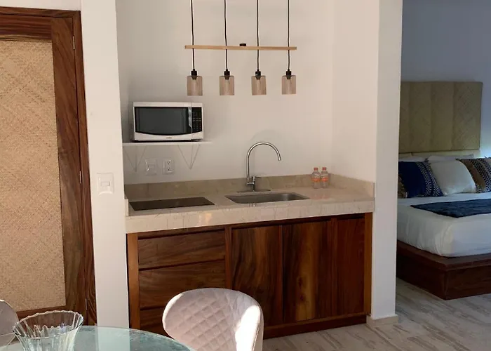 Luana Suites- Nikté Apartahotel 4*